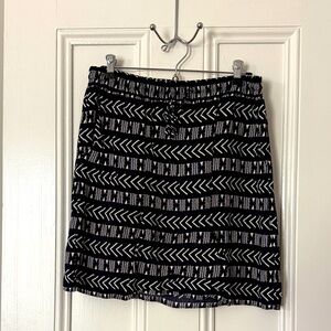 LOFT Navy and white patterned skirt